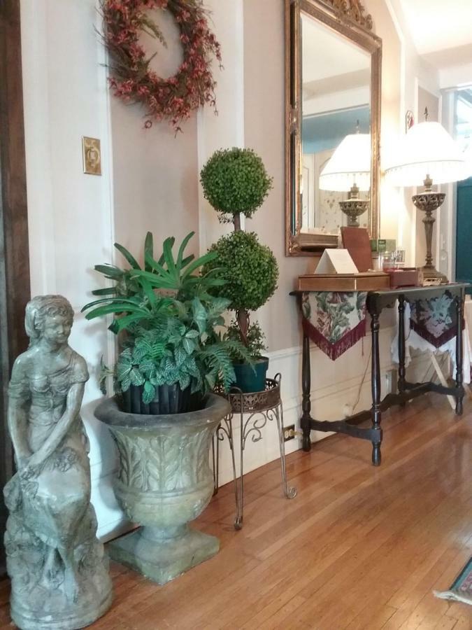 Hanover House Bed And Breakfast Ниагара-Фолс Экстерьер фото