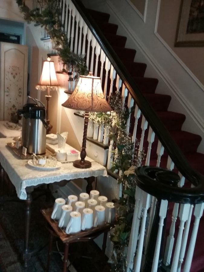 Hanover House Bed And Breakfast Ниагара-Фолс Экстерьер фото