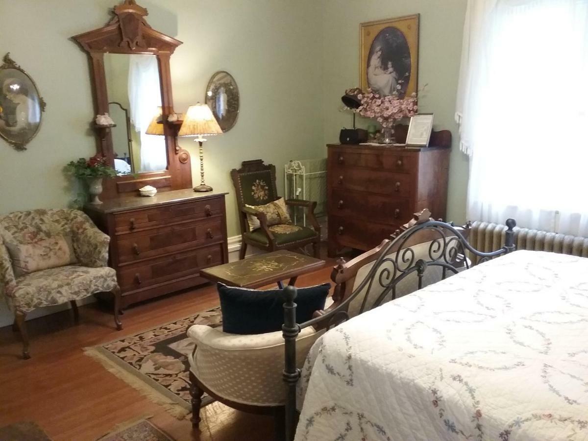 Hanover House Bed And Breakfast Ниагара-Фолс Экстерьер фото